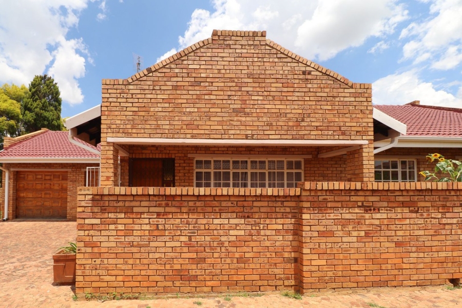 3 Bedroom Property for Sale in Oudorp North West